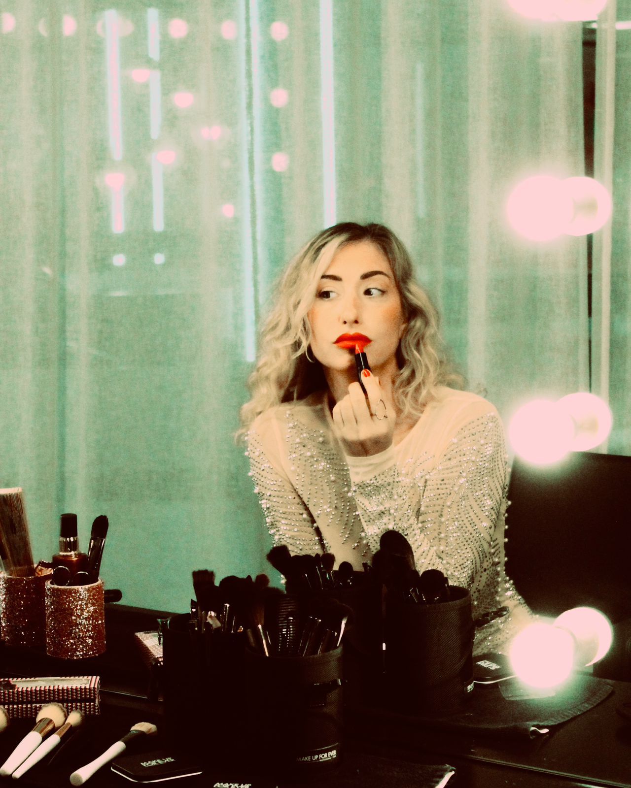 Portrait de Caroline Cheriffa, maquilleuse professionnelle